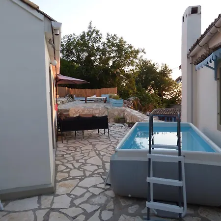 Апартаменты Lovely In Strinilas With Its Own Pool *
