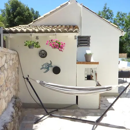 Lovely In Strinilas With Its Own Pool *