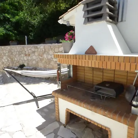 Lovely In Strinilas With Its Own Pool Апартаменты Strinilas