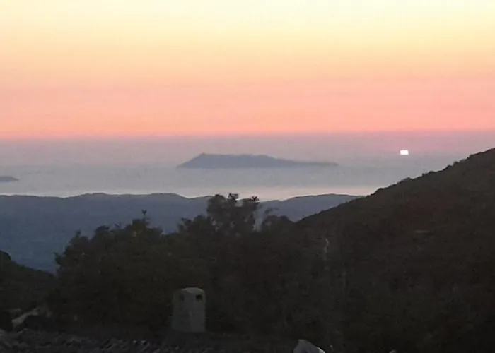 Lovely In With Its Own Pool Apartmán Strinilas